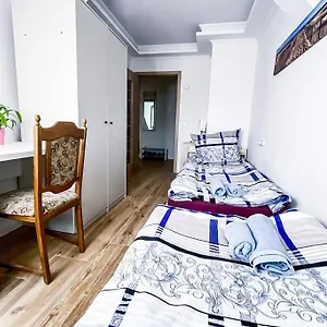 Modern Sanierte Mit 5 Einzelbetten In Leipzig-plagwitz Leipzig